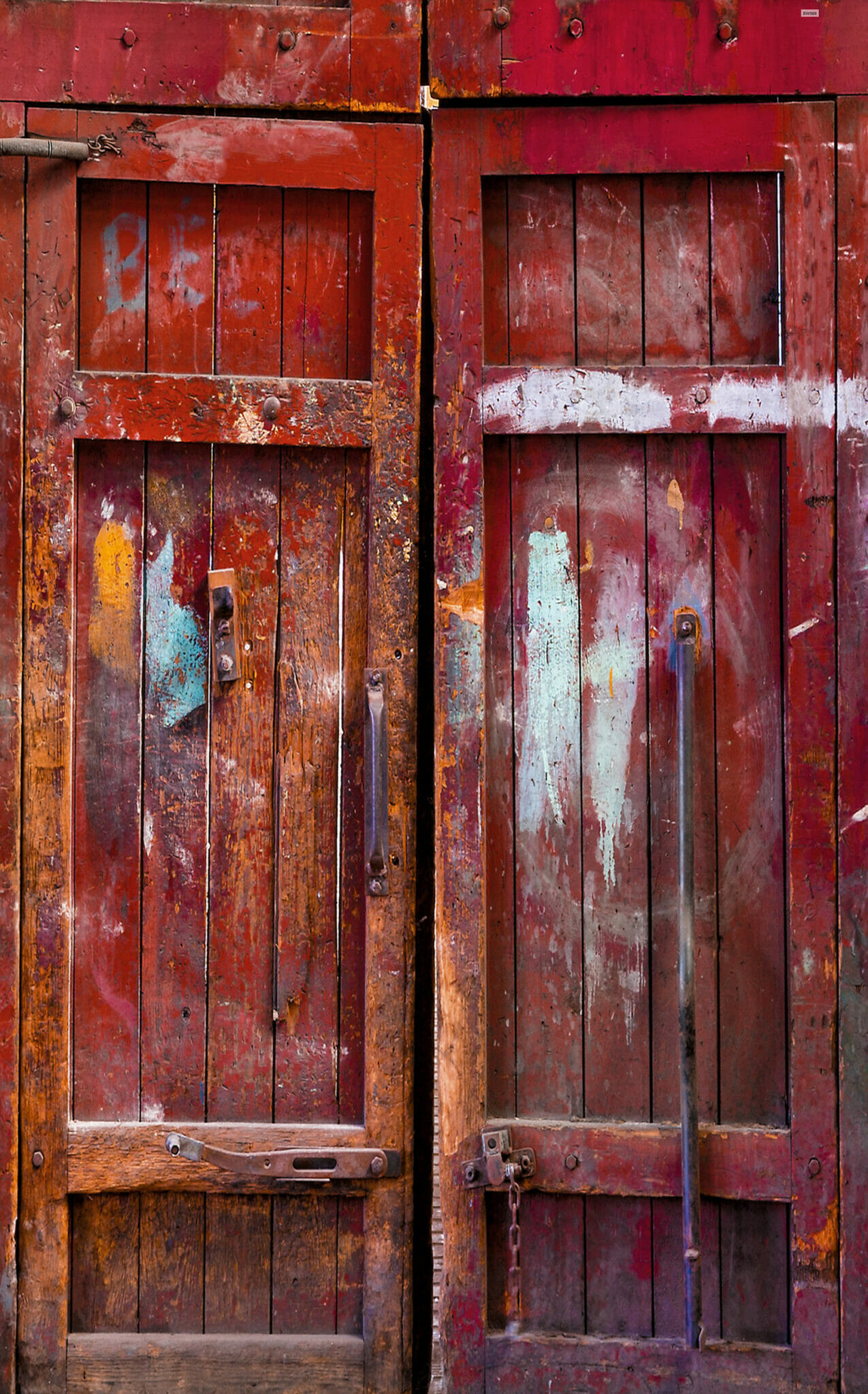 Red Barn Door Vinyl Photography Backdrop For Studios - Click Props